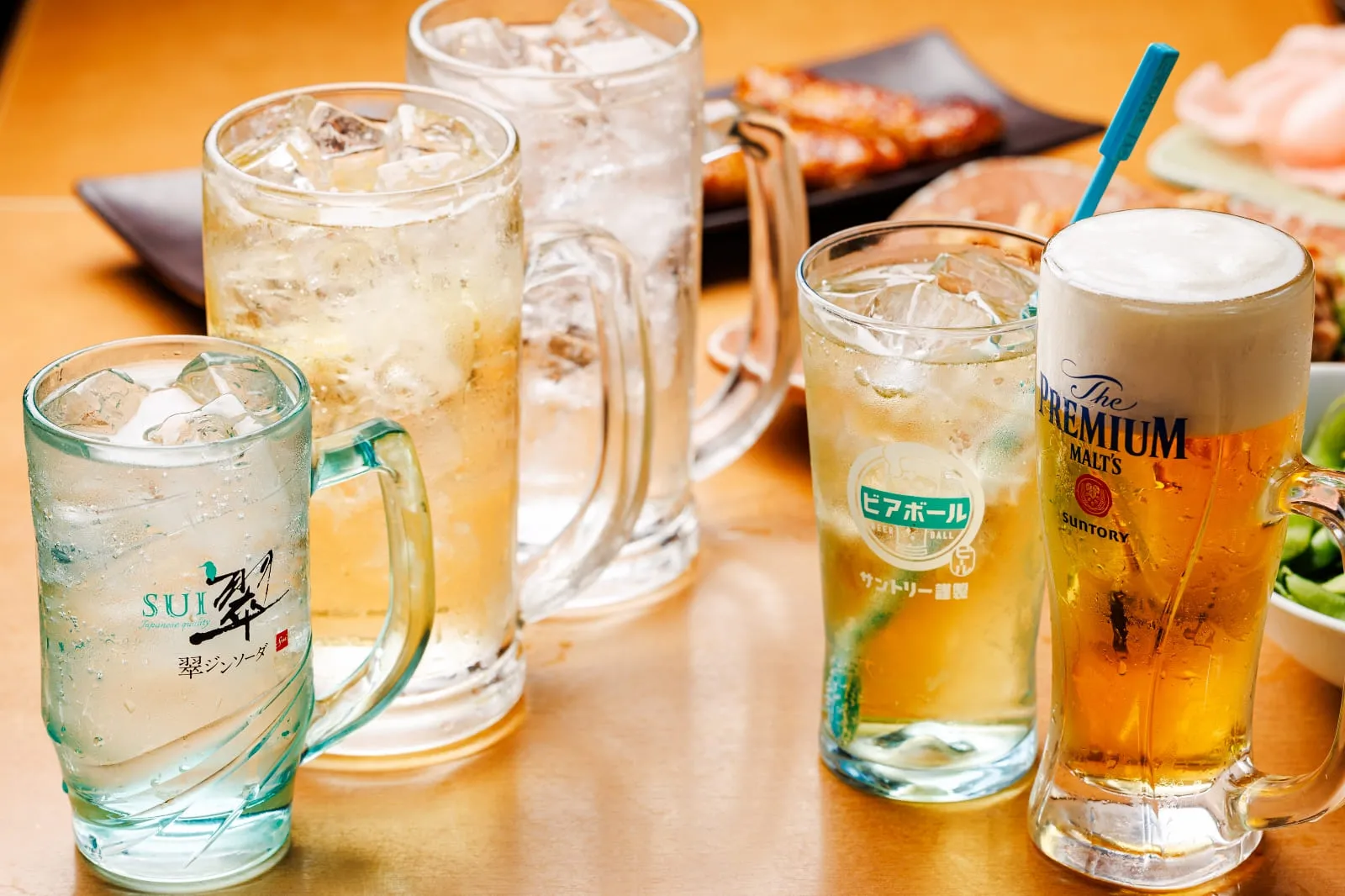 ③ドリンク充実！豊富なラインナップ