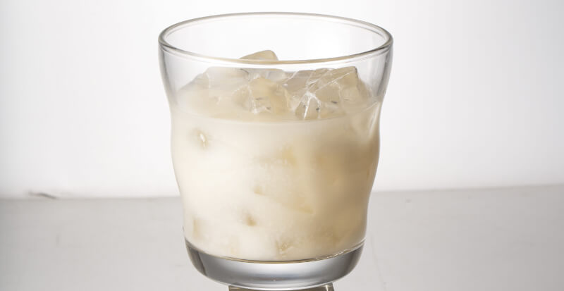 八海山の麹だけを使ったピーチ＆あまさけ