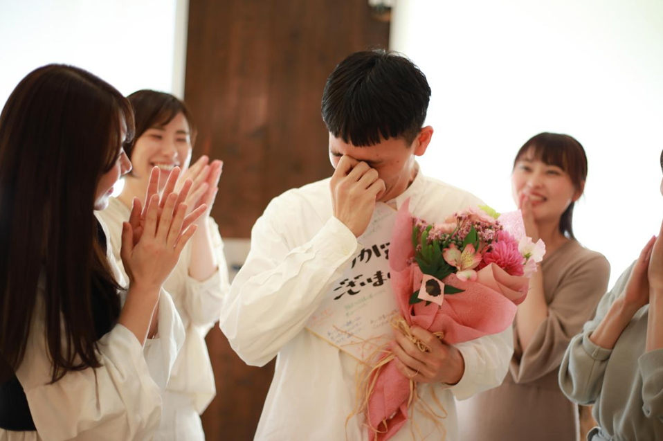 泣いている写真